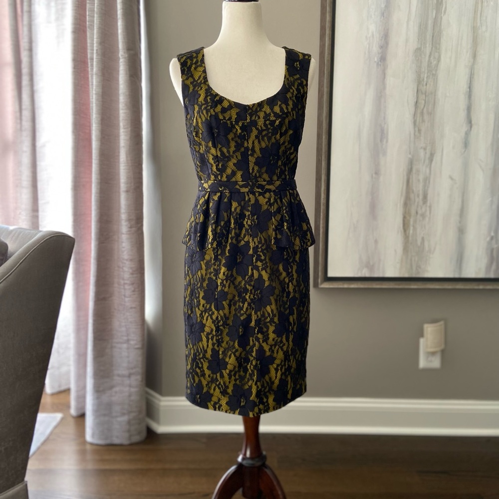 BCBG MAXAZRIA Etna Lace Peplum Dress - Sz 6